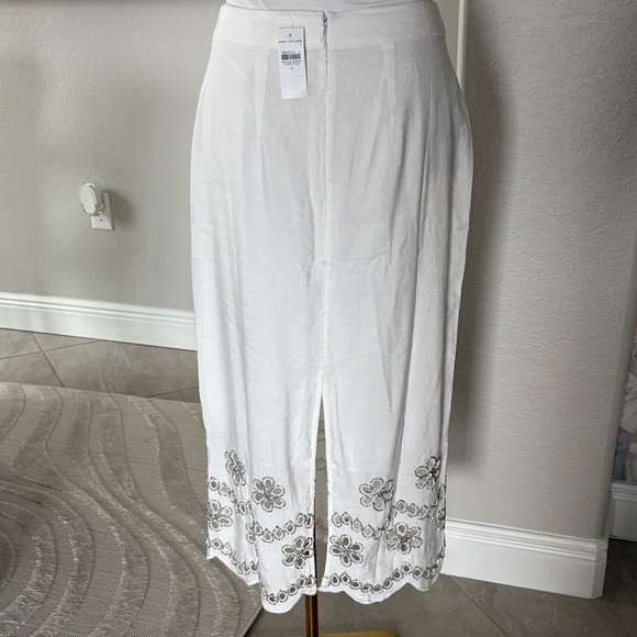 Ann Taylor White Studio Collection Scalloped Linen Midi Skirt - Picture 10 of 12